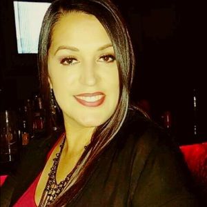 Meet your Posher, Cecilia